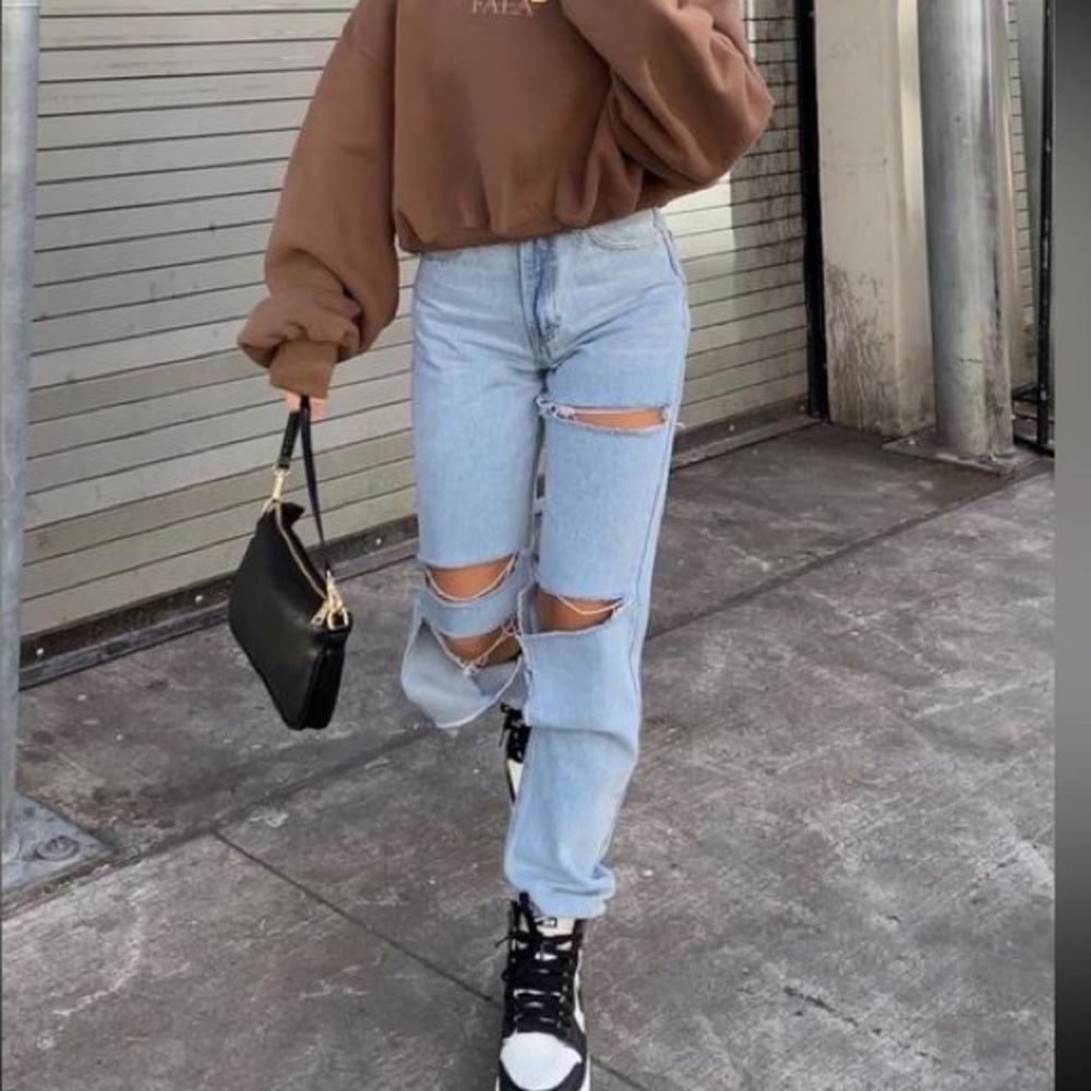 Adika Ripped Jeans